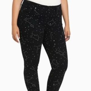 Torrid constellation skinny Size 14R